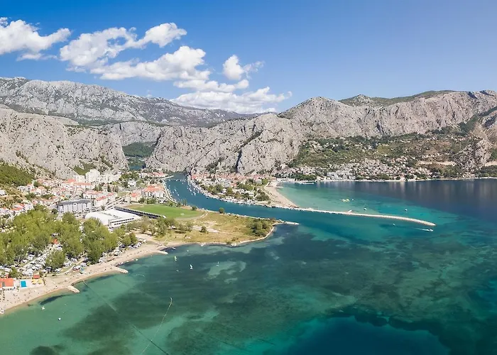 And Tatijana Lejlighed Omiš